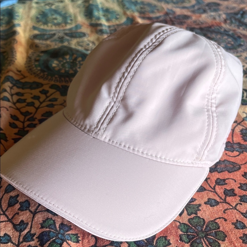 TopKnot Women's Light Pink Cap w/ ponytail magnet opening size S/M